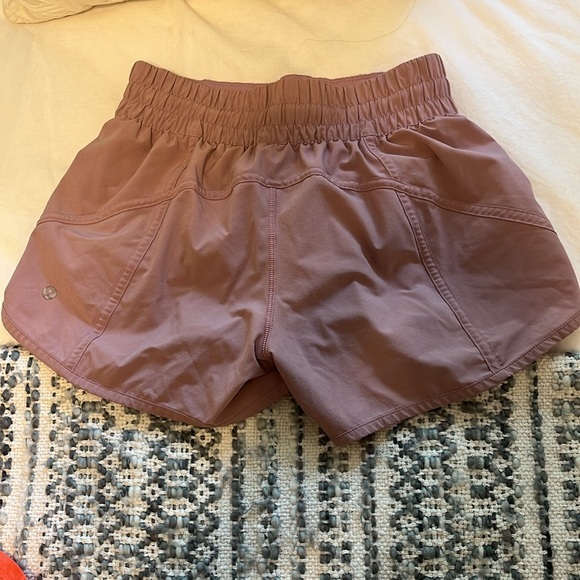 Lululemon tracker shorts 4” - Picture 2 of 3